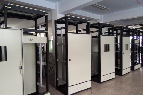 凤城配电柜-3683厂家配电柜检修需要注意的